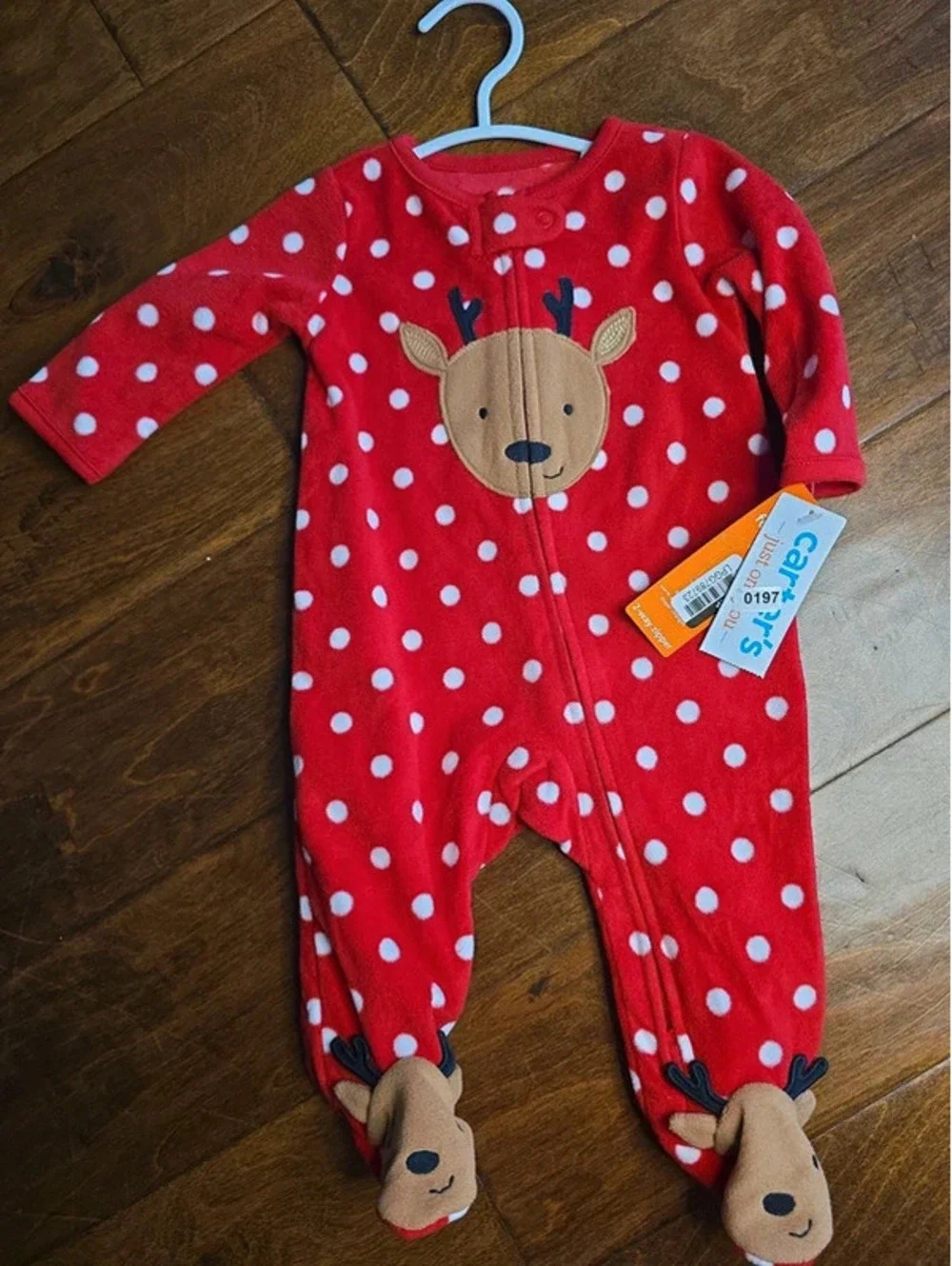 3m brand new christmas pajamas from carter's item. 197G6
